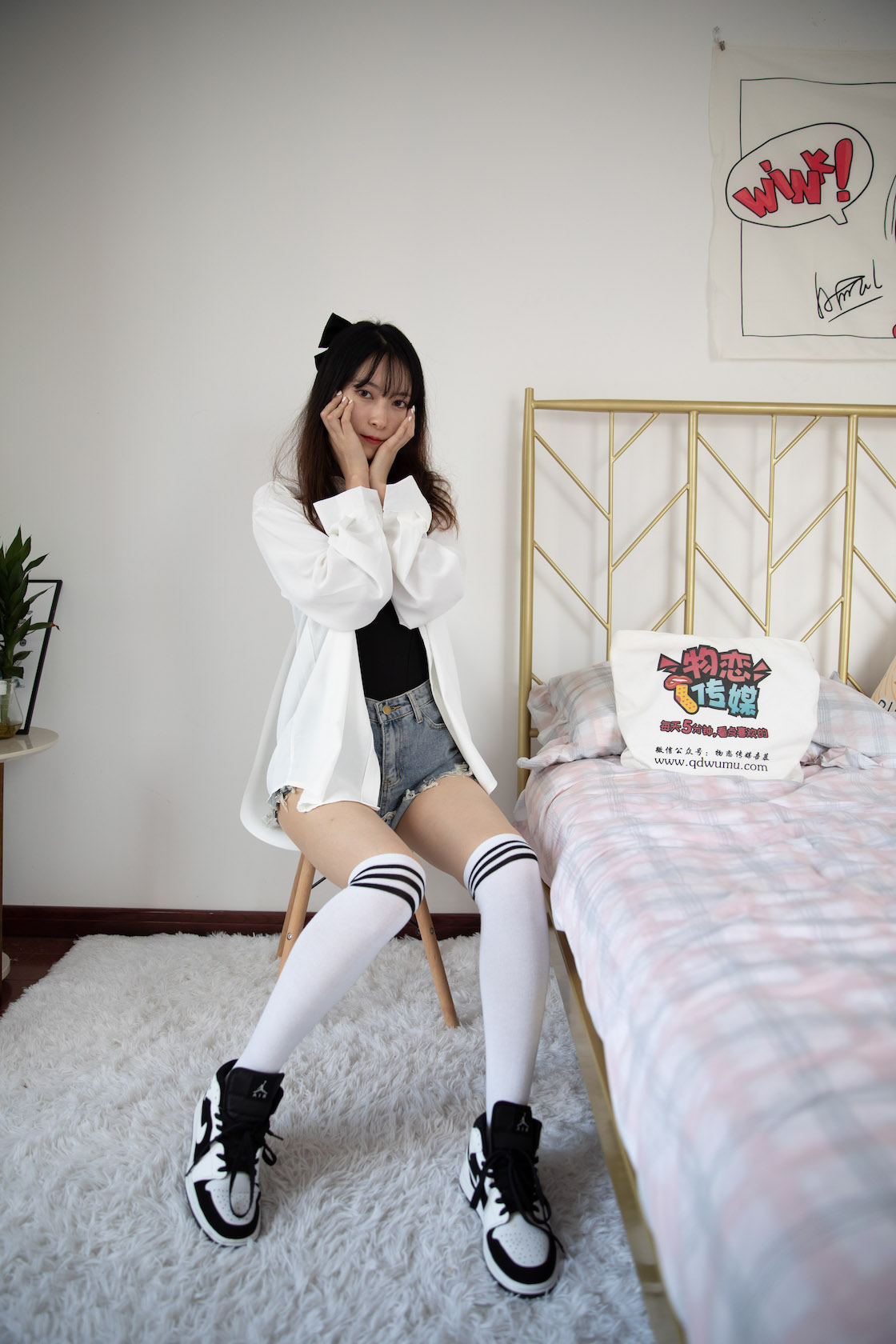 00020英语课本第679章课件.jpg