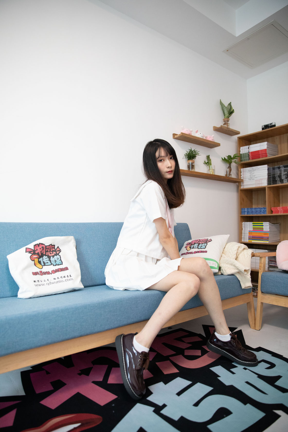 00014英语课本第570章.jpg