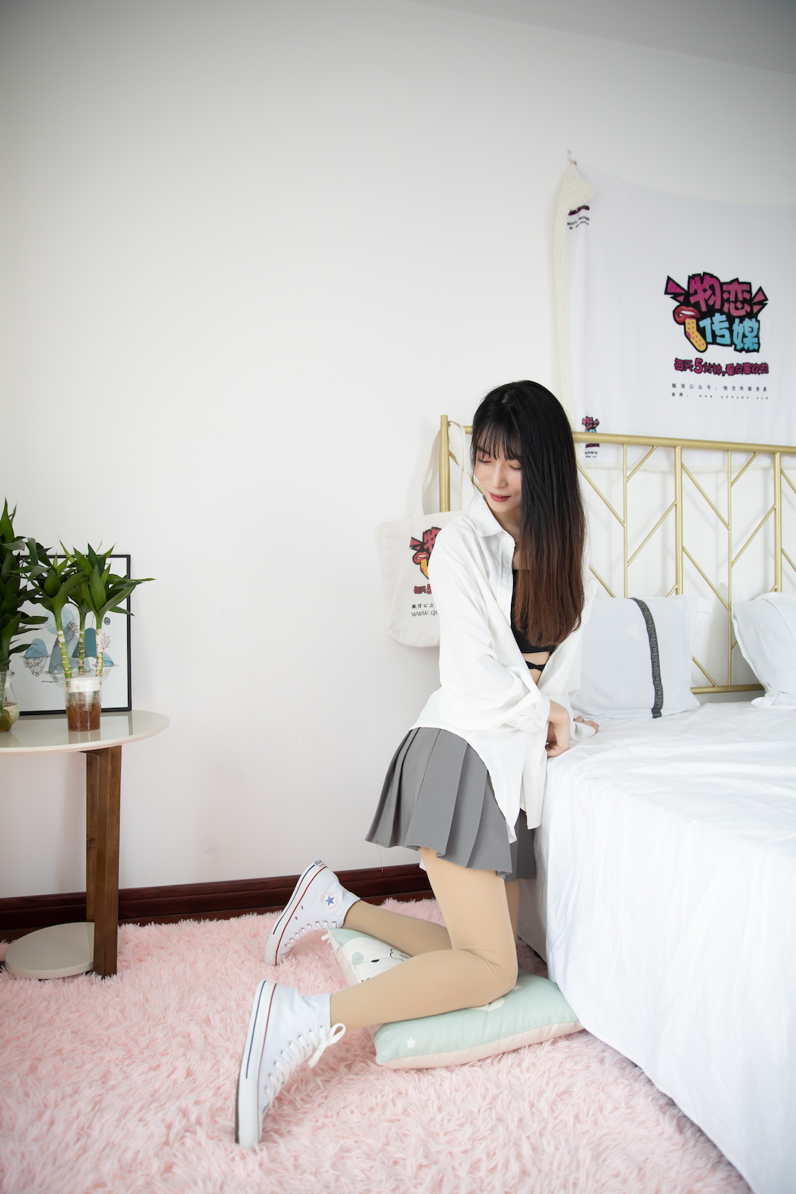 00015英语课本第698章课件.jpg