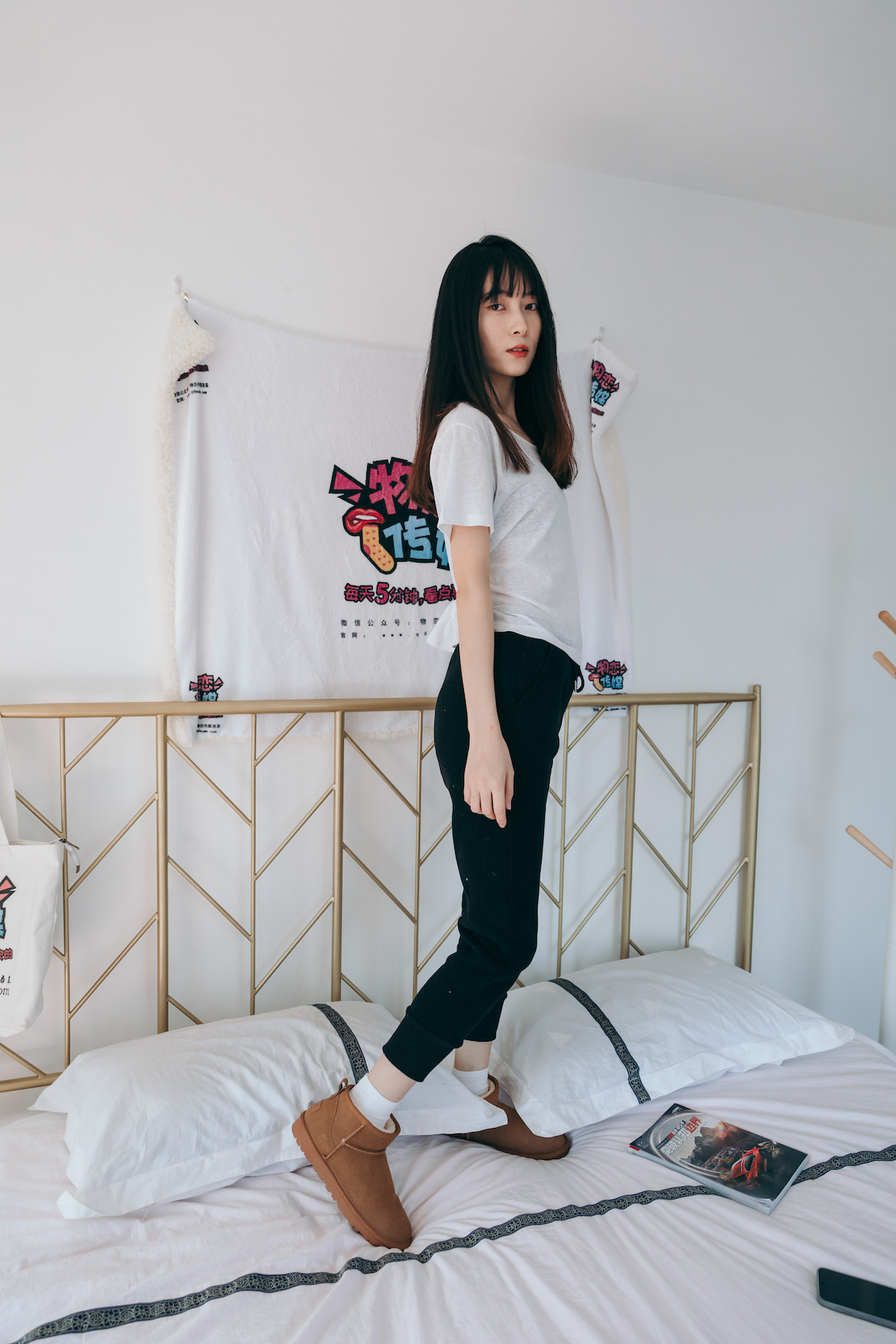 00028英语课本第748章.jpg