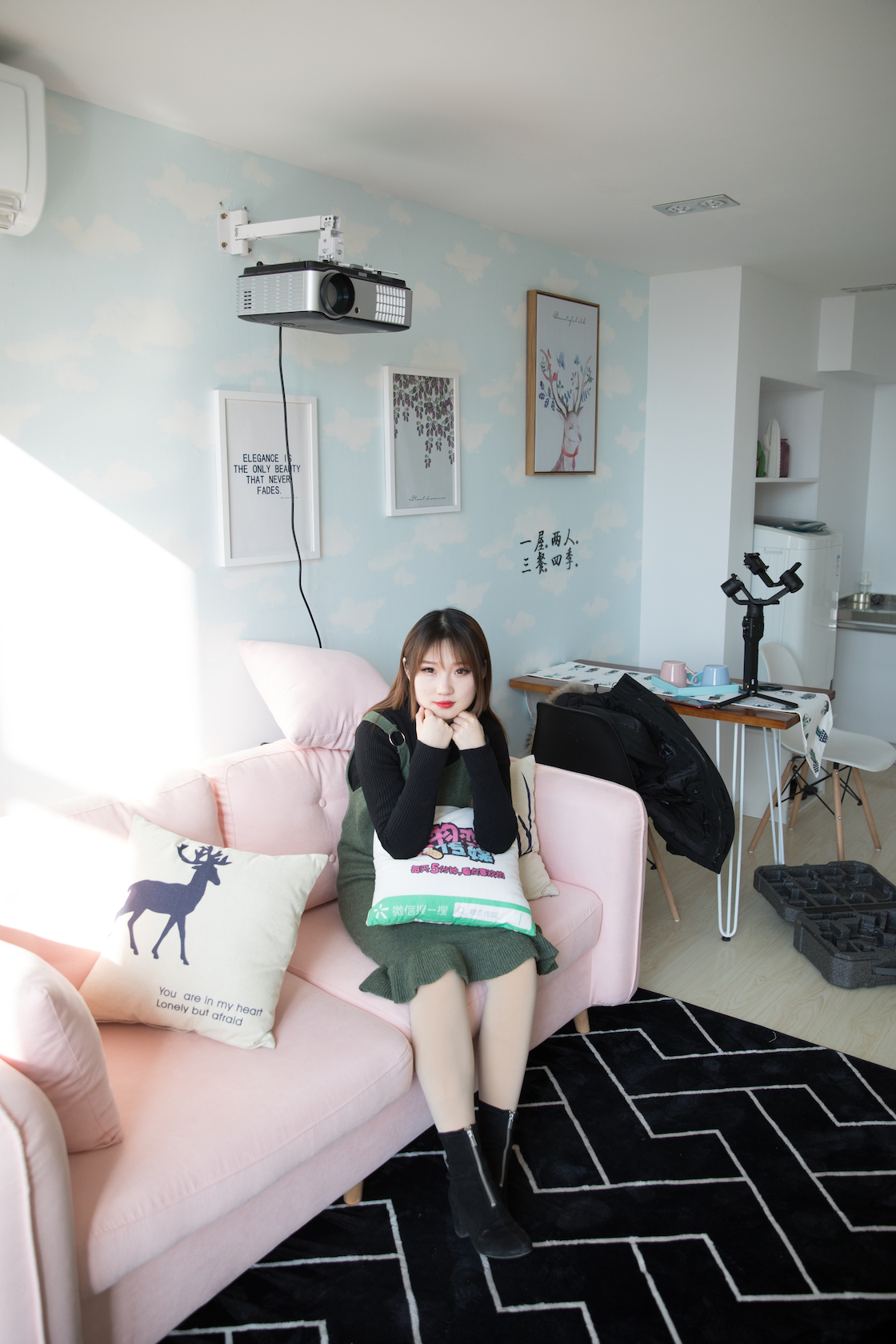 1008英语课本第144章.jpg