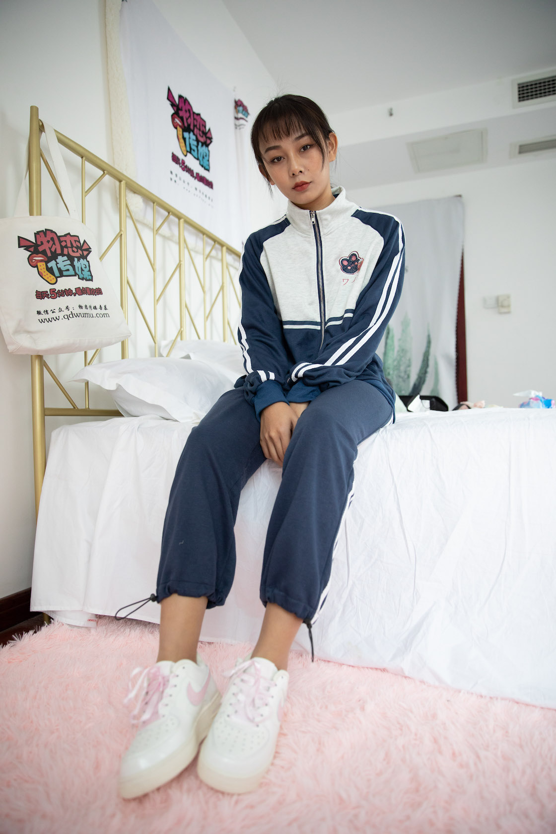 00010英语课本第906章.jpg