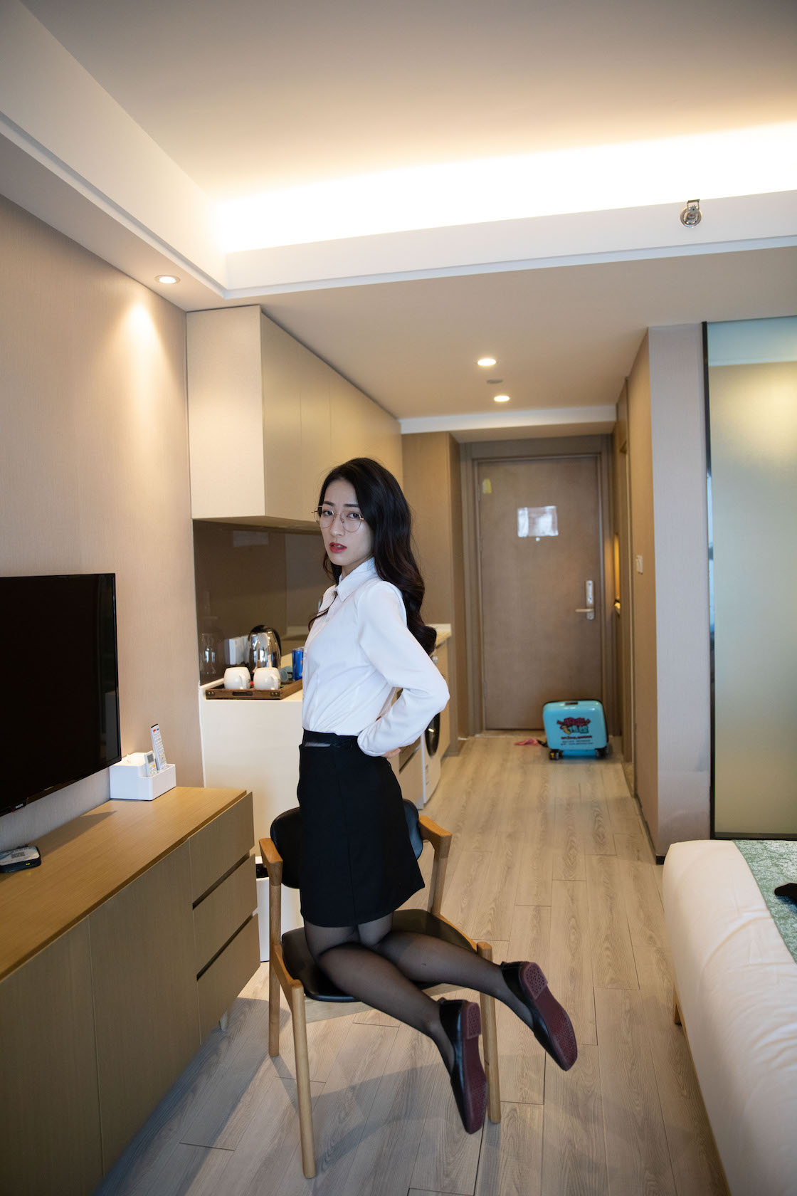 00141英语课本第596章课件.jpg