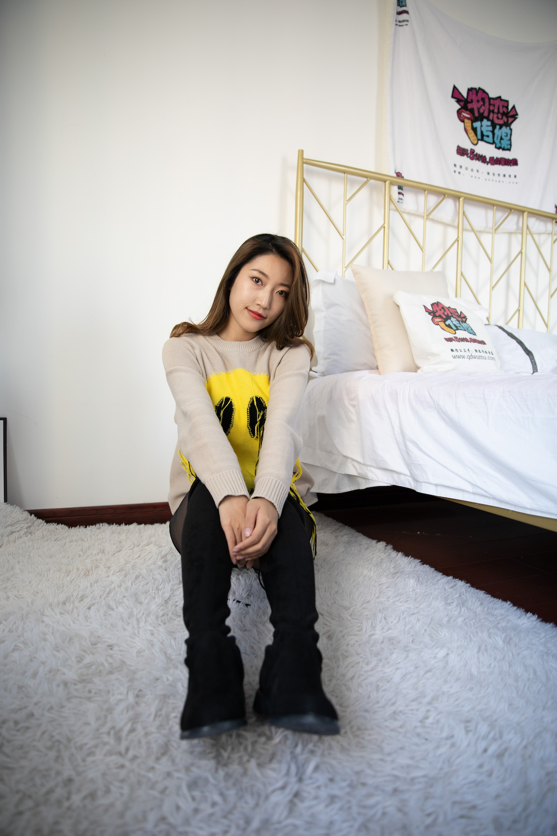 00023英语课本第599章课件.jpg