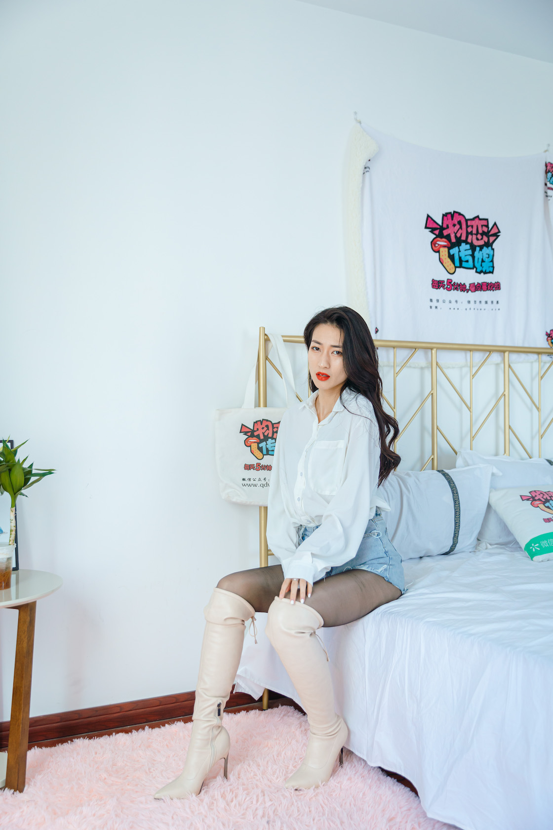 00003英语课本第725章课件.jpg