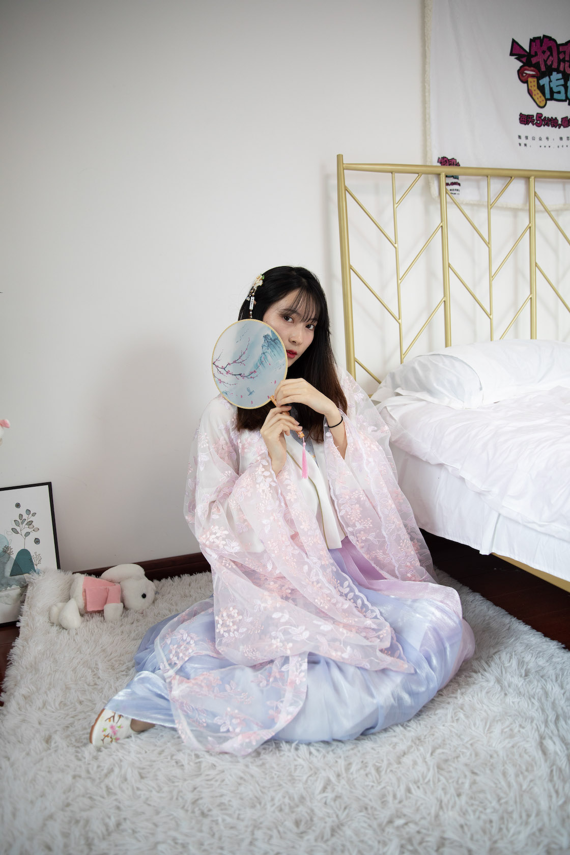 00009英语课本第608章课件.jpg