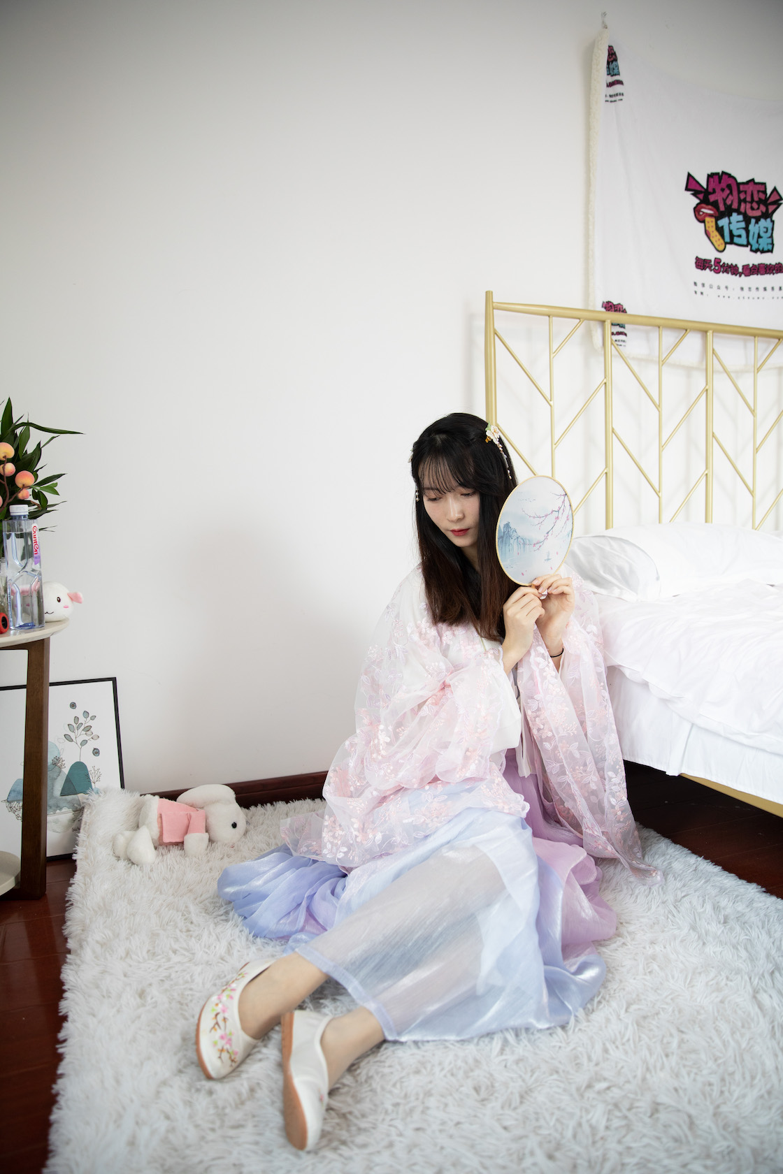 00011英语课本第608章课件.jpg
