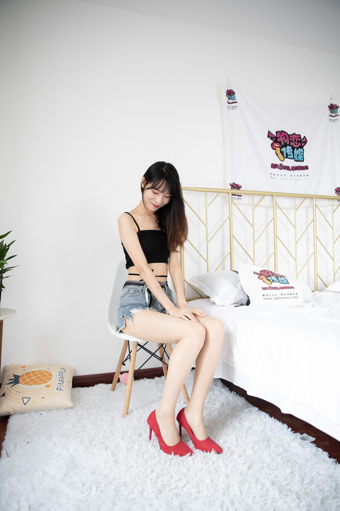 00011英语课本第660章课件.jpg
