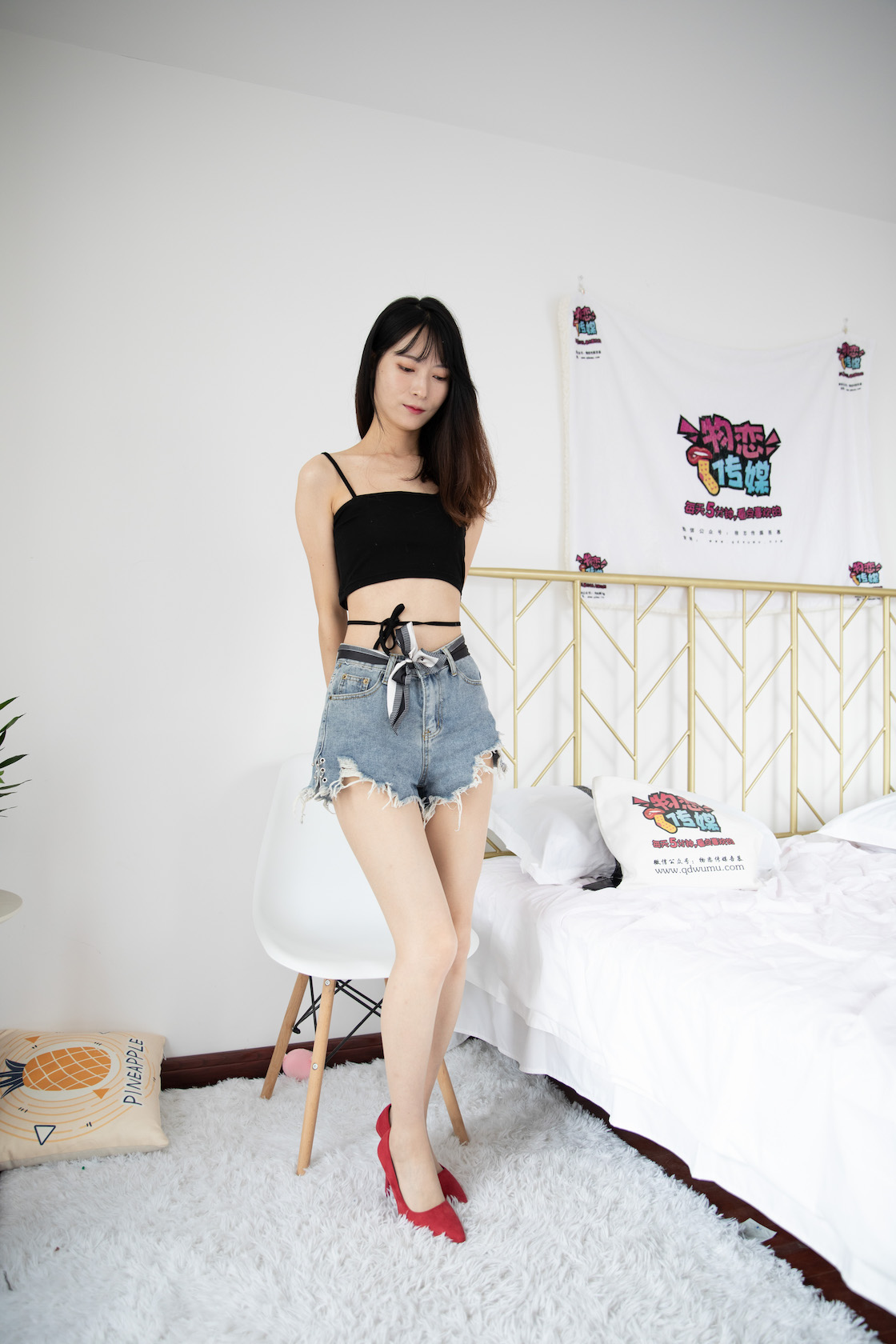 00028英语课本第660章课件.jpg