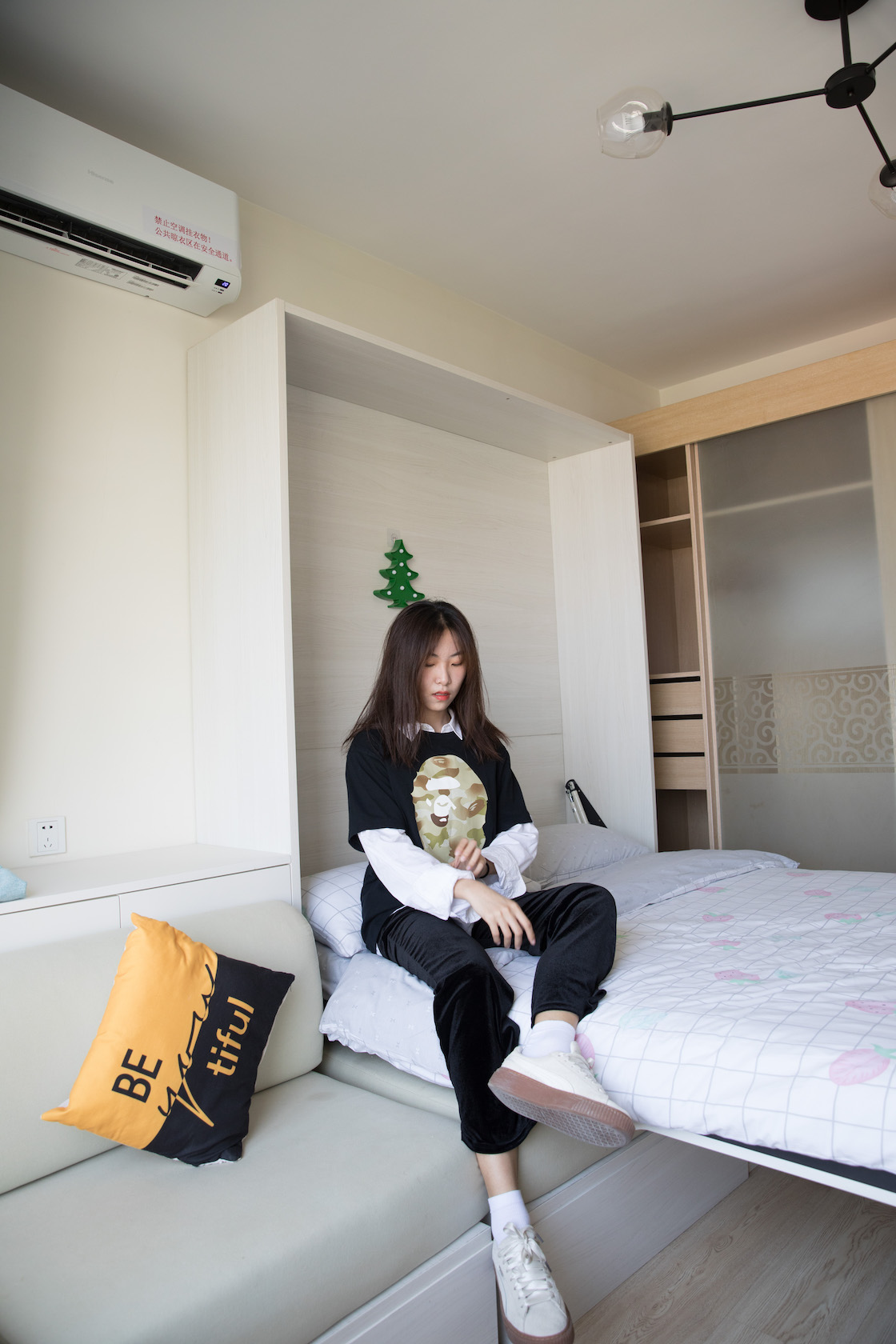 1005英语课本第148章.jpg