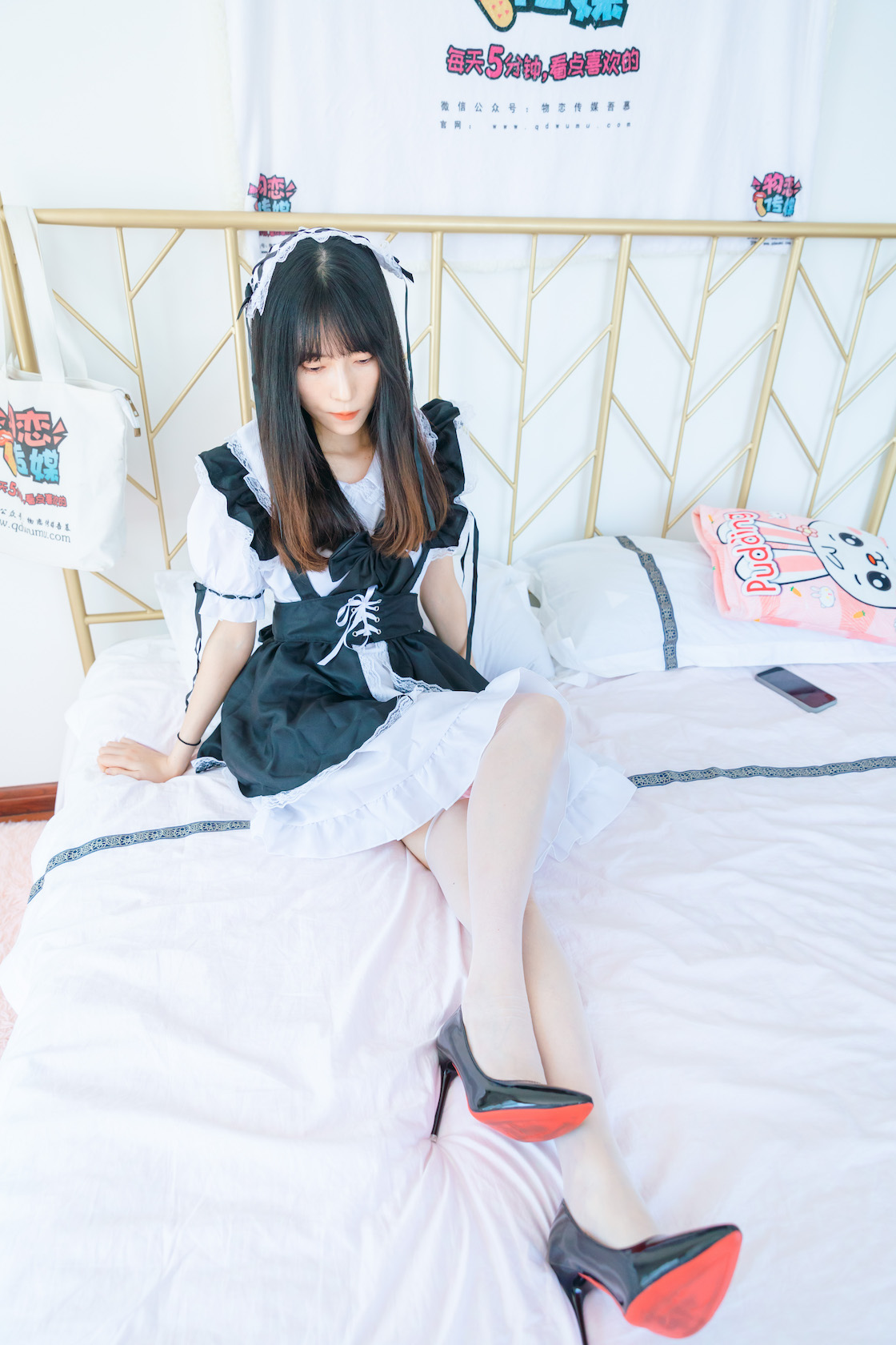 00027英语课本第744章.jpg