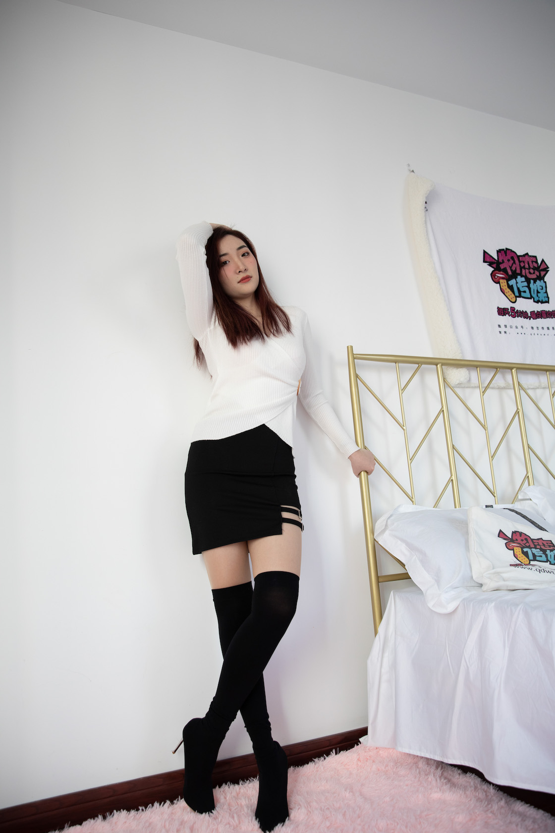 00014英语课本第881章.jpg